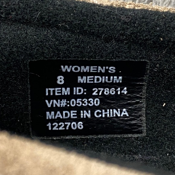 L.L. Bean Mary Jane Shoes Womens 8 Tan Suede Hook Loop 278614 Comfort Trail - Picture 6 of 10